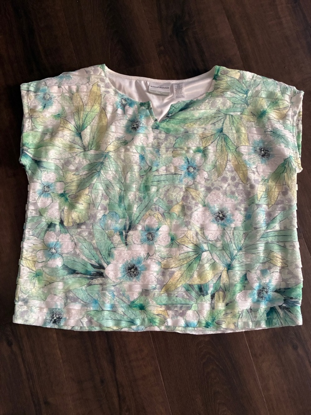 Alfred Dunner Green, White & Blue Floral Short Sleeve Blouse